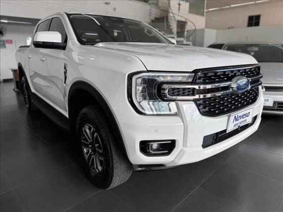 FORD RANGER 3.0 V6 TURBO DIESEL CD XLT 4X4 AUTOMÁTICO FORD RANGER 3.0 V6 TURBO DIESEL CD XLT 4X4 AUTOMÁTICO